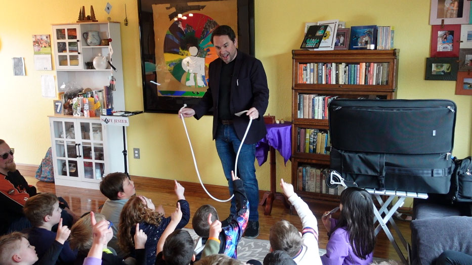 birthday magic show magician